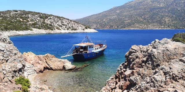 Votsalakia Samos : Samiopoula Boat Cruise with Lunch