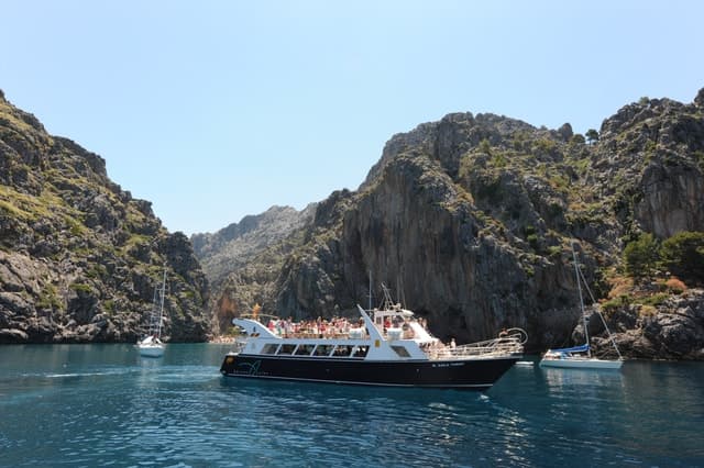 Boat trip from Sóller to Sa Calobra - Torrent de Pareis