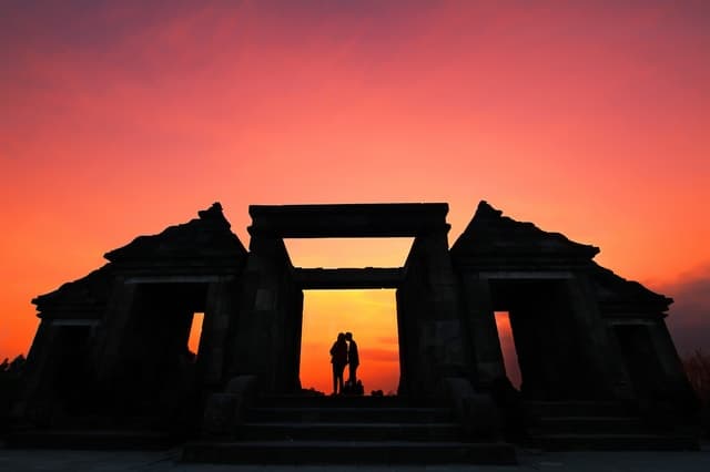 Yogyakarta: Ratu Boko Temple Entry Ticket