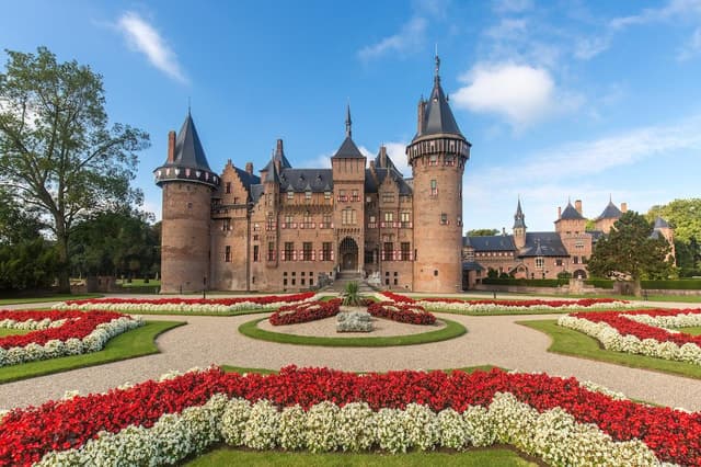 Explore De Haar Castle: Utrecht's Most Iconic Landmark