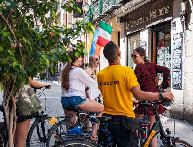 Madrid: City Highlights Private Bike Tour
