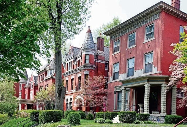 Old Louisville: History and Architecture Walking Tour