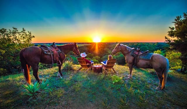 Waco: Sunset Horseback Ride
