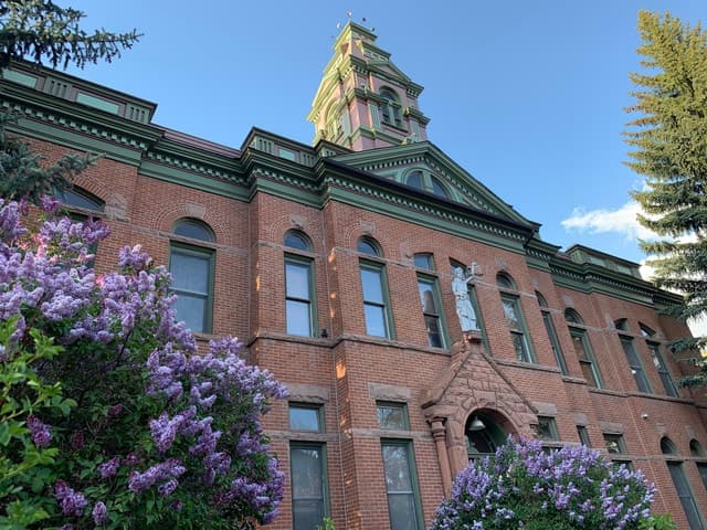 Aspen: From Past to Present History Walking Tour