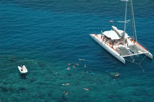 Puerto Plata: Sosúa Catamaran Day Trip with Lunch and Drinks