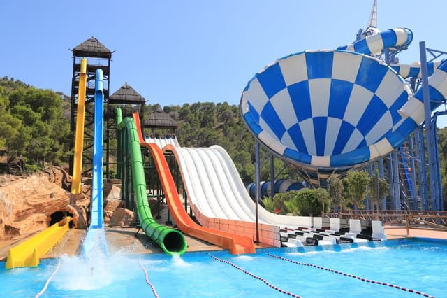 Benidorm: Aqualandia Entry w/Optional Mundomar Combo Ticket