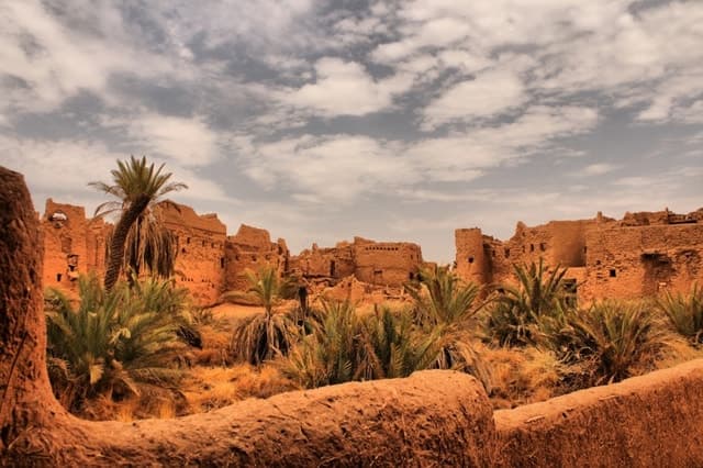 Authentic Cultural Journey: Ushaiqer Heritage Tour Riyadh