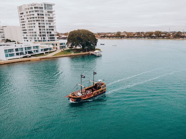 Mandurah Pirate Cruise