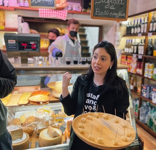 Rome: Guided Food Walking Tour with Wine in Trastevere