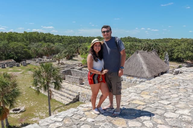 Progreso: Sightseeing Trip with Mayan Ruins & Beach Break