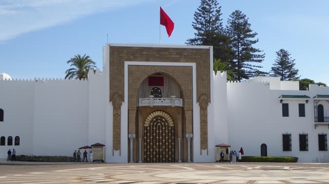 Morocco Day Trip from Algeciras with Tetouan Tour & Lunch