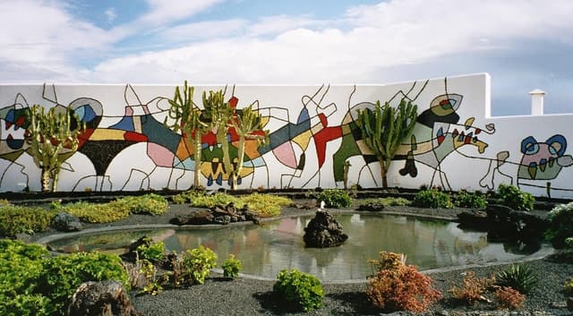 Lanzarote: César Manrique Foundation and Teguise Market