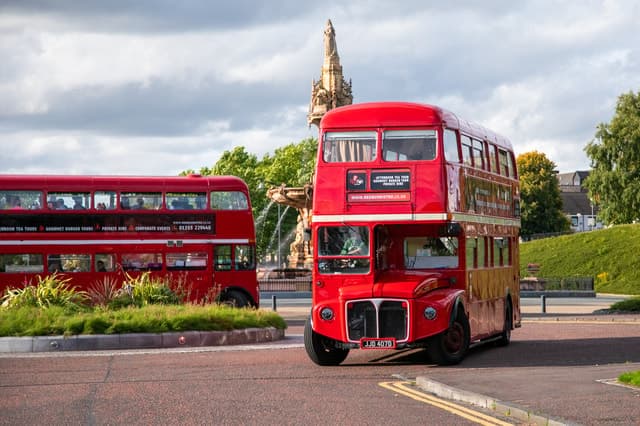 Ultimate Glasgow Sightseeing: Hop-On Hop-Off Bus Tour