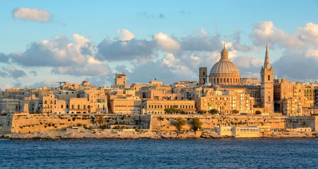 Valletta: Private Insider Walking Tour with Licensed Guide