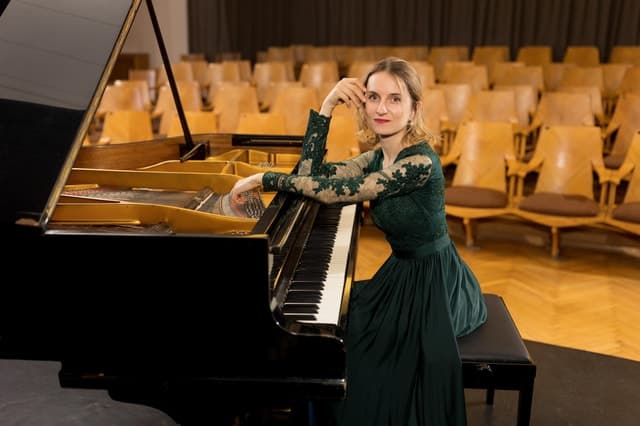 Warsaw: Chopin Concert at Royal Castle Complex | Old Town
