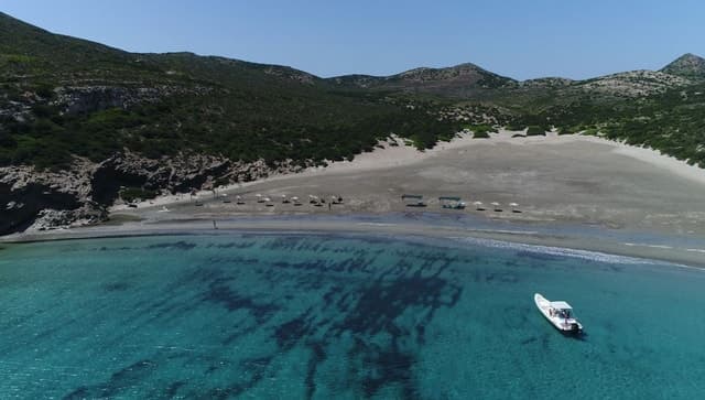 From Sifnos: Antiparos and Despotiko Tour