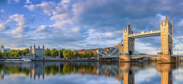London: Westminster to Tower Bridge River Thames Cruise