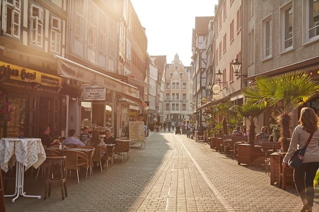 Hannover: Guided City Walk