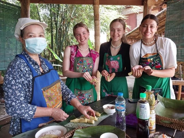 Luang Prabang: Bamboo Experience & Kuang Si Falls Tour