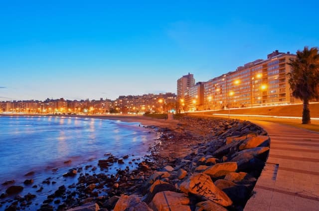 Ferry from/to Colonia & Bus Tickets to/from Montevideo