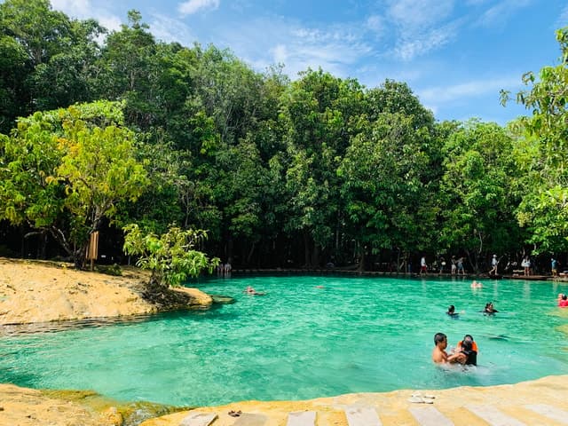 Ao Nang: Hot Spring, Emerald Pool & Tiger Cave Temple Tour