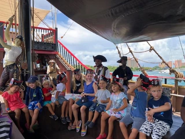 Compare Nassau Boat Charter Tours & Prices