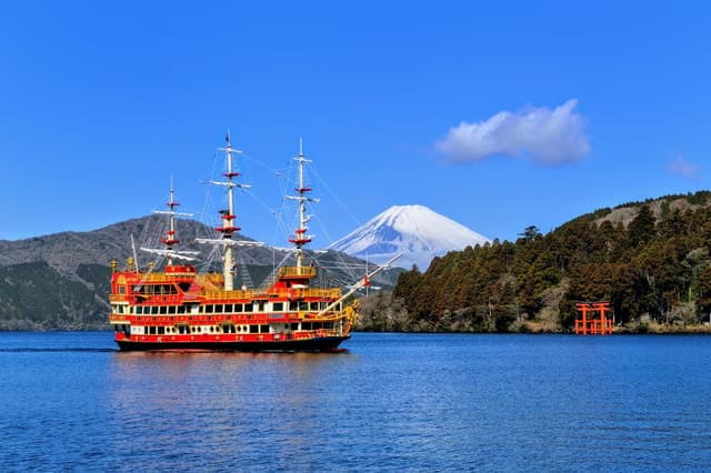 Tokyo: Mt. Fuji 5th Station & Hakone Cruise 1-Day Bus Tour