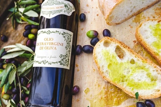 Chianciano Terme: Boutique Winery Tour with Tastings