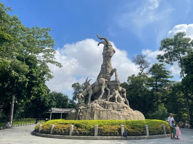 Guangzhou Day Tour By Metro & Boat