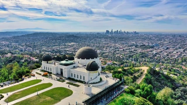 LA: Private Getty Center to Griffith Observatory Guided Tour