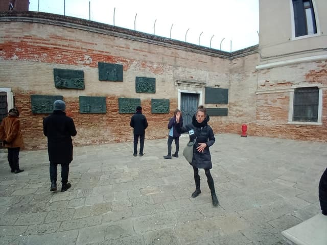 Venice: Jewish Ghetto Walking Tour with Synagogue Visits
