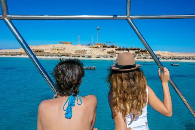 Best Mahmya Island Snorkeling Tours in Hurghada