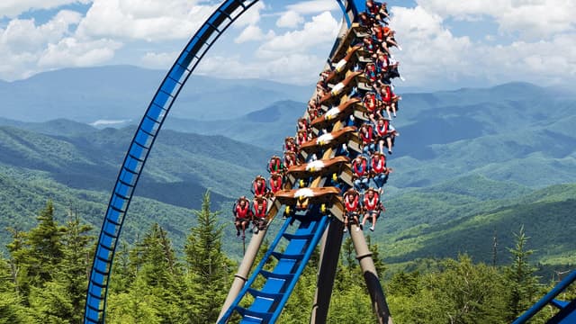 Pigeon Forge: Dollywood & Splash Country Combo Ticket