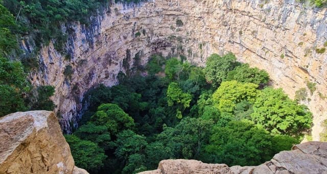 San Cristobal: Sima de las Cotorras & Aguacero Waterfalls