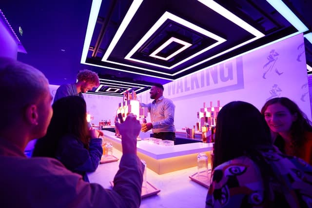 Edinburgh: The Johnnie Walker Signature Experience