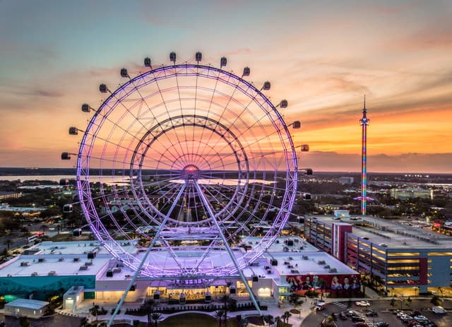 Experience Iconic Views at The Orlando Eye