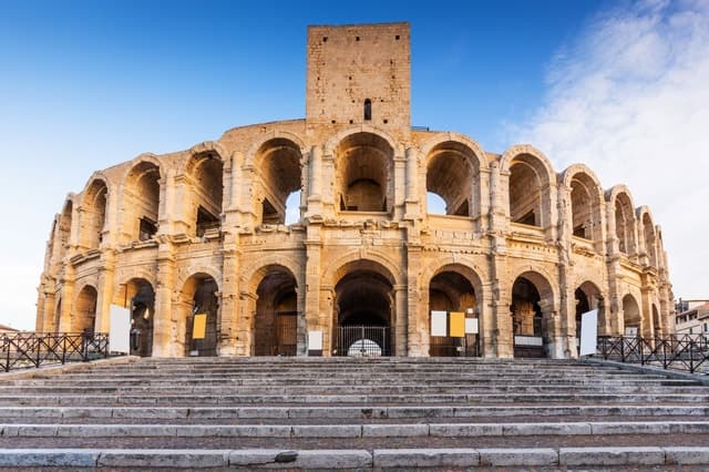 Best Arles, Les Baux & Saint-Rémy Full-Day Tour from Aix