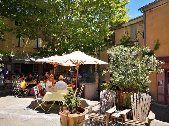 From Aix en Provence: Luberon Villages Full-Day Guided Tour