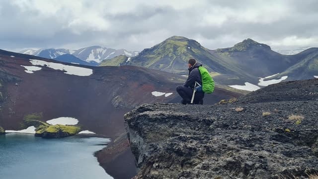 From Reykjavik: Highlands Jeep Tour & Landmannalaugar Hike