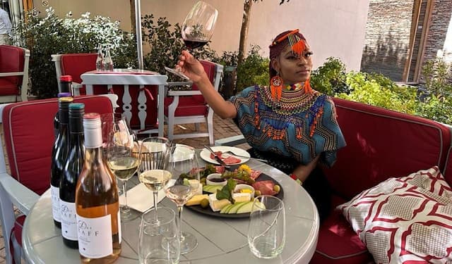 From Cape Town: Cape Winelands Full-Day Private Tour