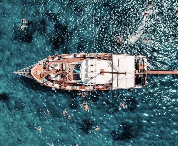 Unforgettable Rina Cave Sea Kayaking Adventure in Naxos