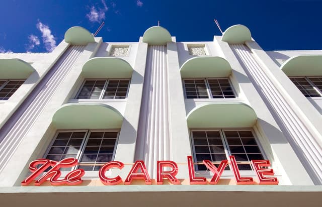 Award-winning Art Deco & History Walking Tour