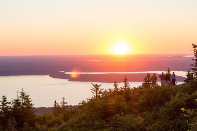 Acadia: Cadillac Mountain Half-Day Sunrise Tour with Hike