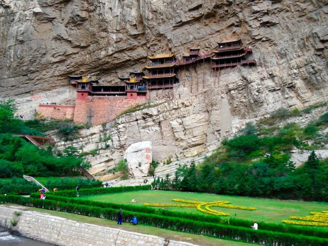 Datong: Temples and Grottoes day tour with tickets options