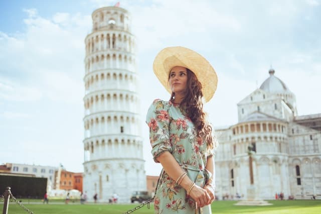 Iconic Leaning Tower of Pisa Photography Experience