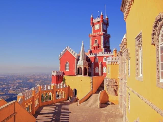 Lisbon: Sintra, Pena, Regaleira, Cabo & Cascais Tour