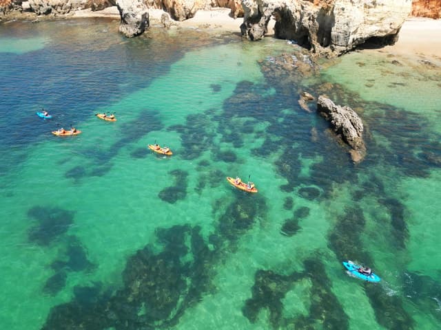 Portimão: Small Group Kayak Cave and Cliff Tour