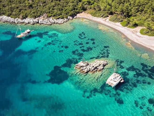 Bodrum: Orak Island Boat Tour with Swim Stops and Lunch