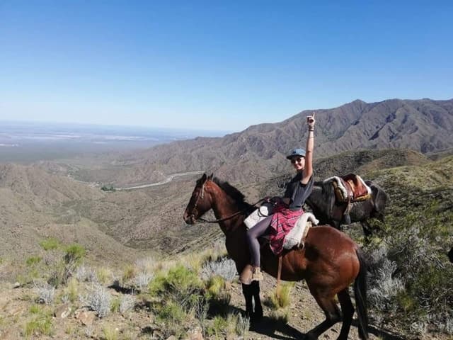 Unforgettable Mendoza Sunset Horseback Riding Experience