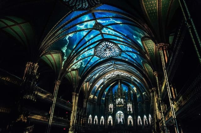 Book AURA Light Show at Notre-Dame Basilica